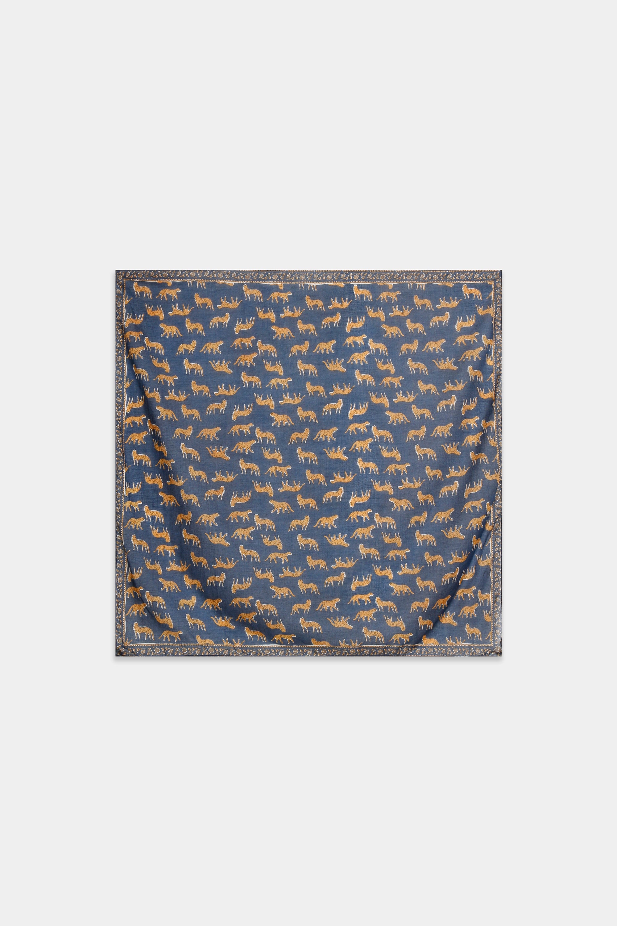 Foulard carré léopard bleu