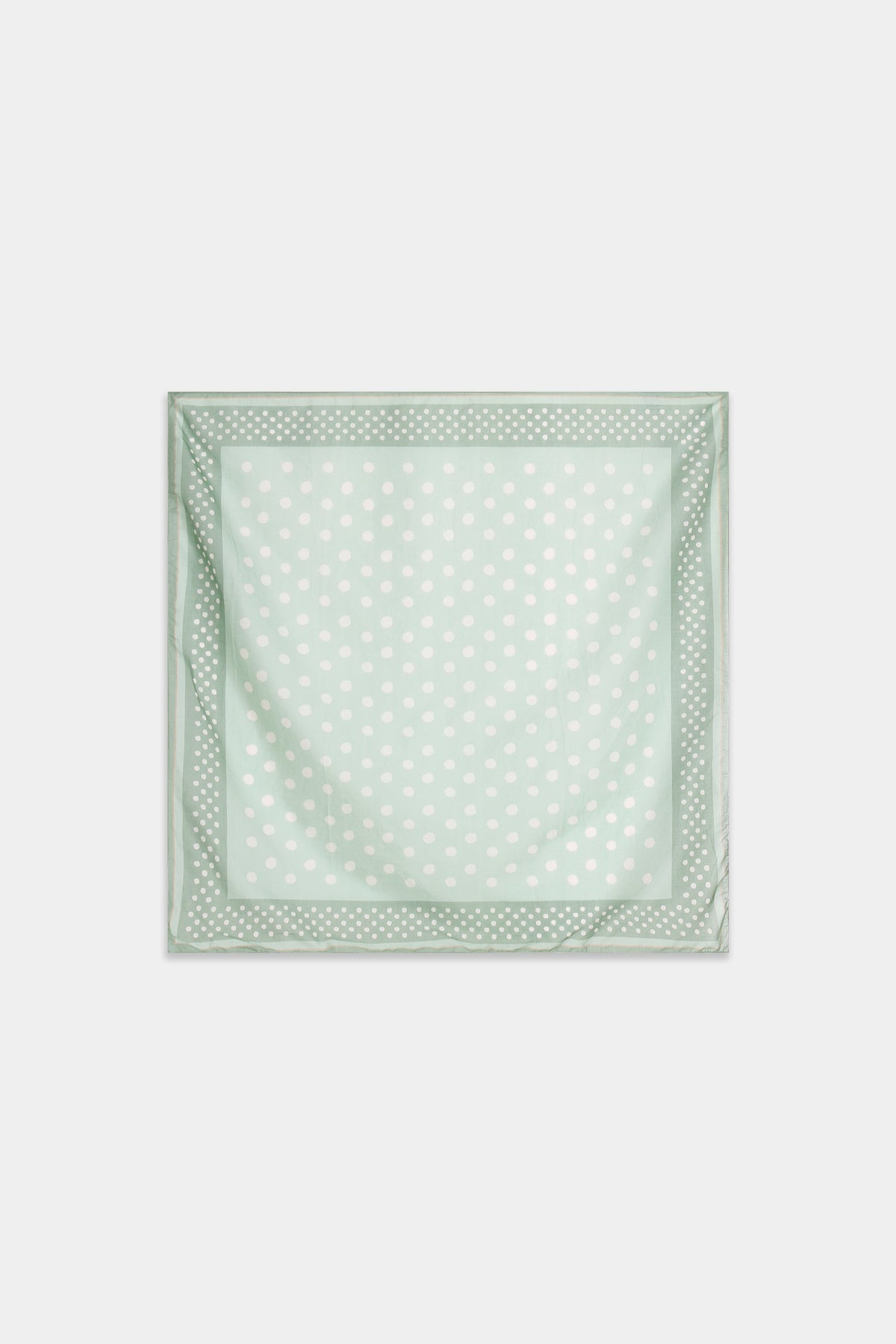 Foulard carré vert menthe à pois blancs et bordure contrastée, présenté à plat