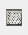 Foulard à pois blanc et noir