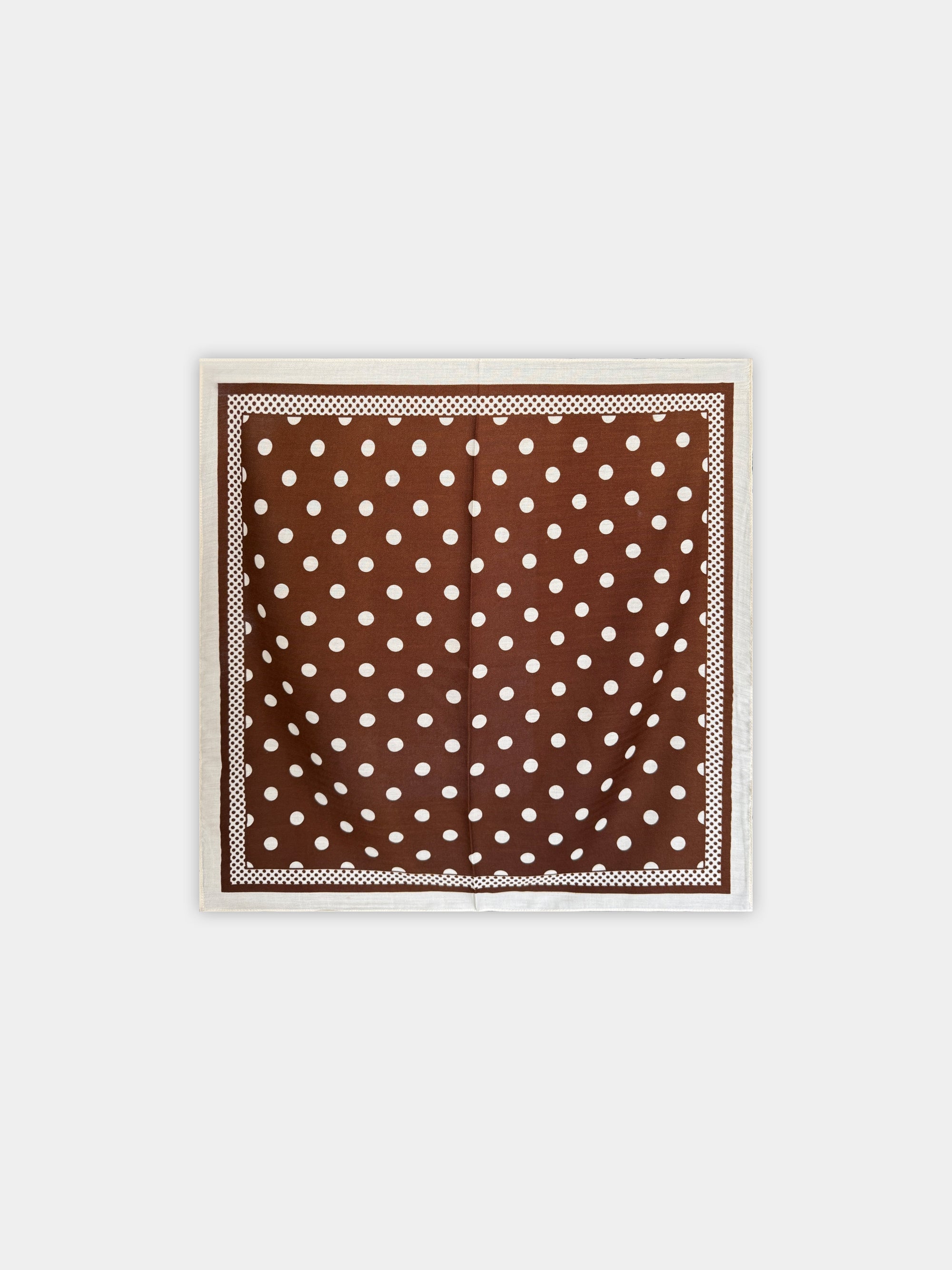 Foulard à pois brun et blanc