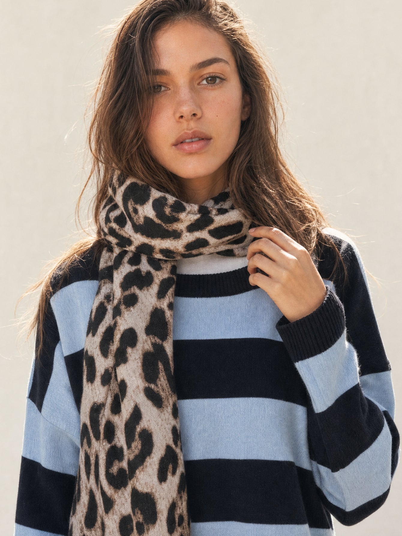 Écharpe LEOPARDO pour femme vue 01