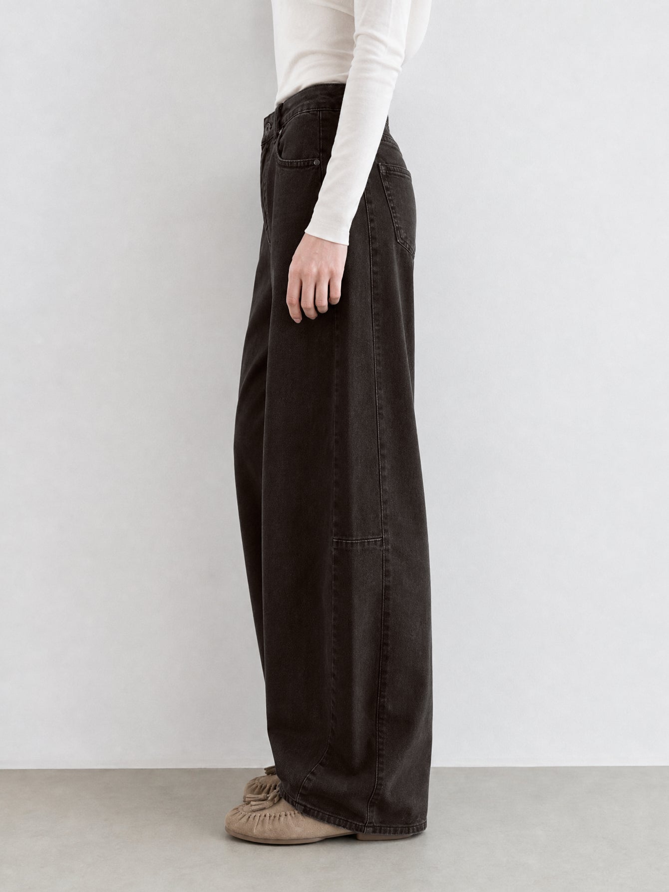 jean BARREL COSTURAS pour femme vue 04