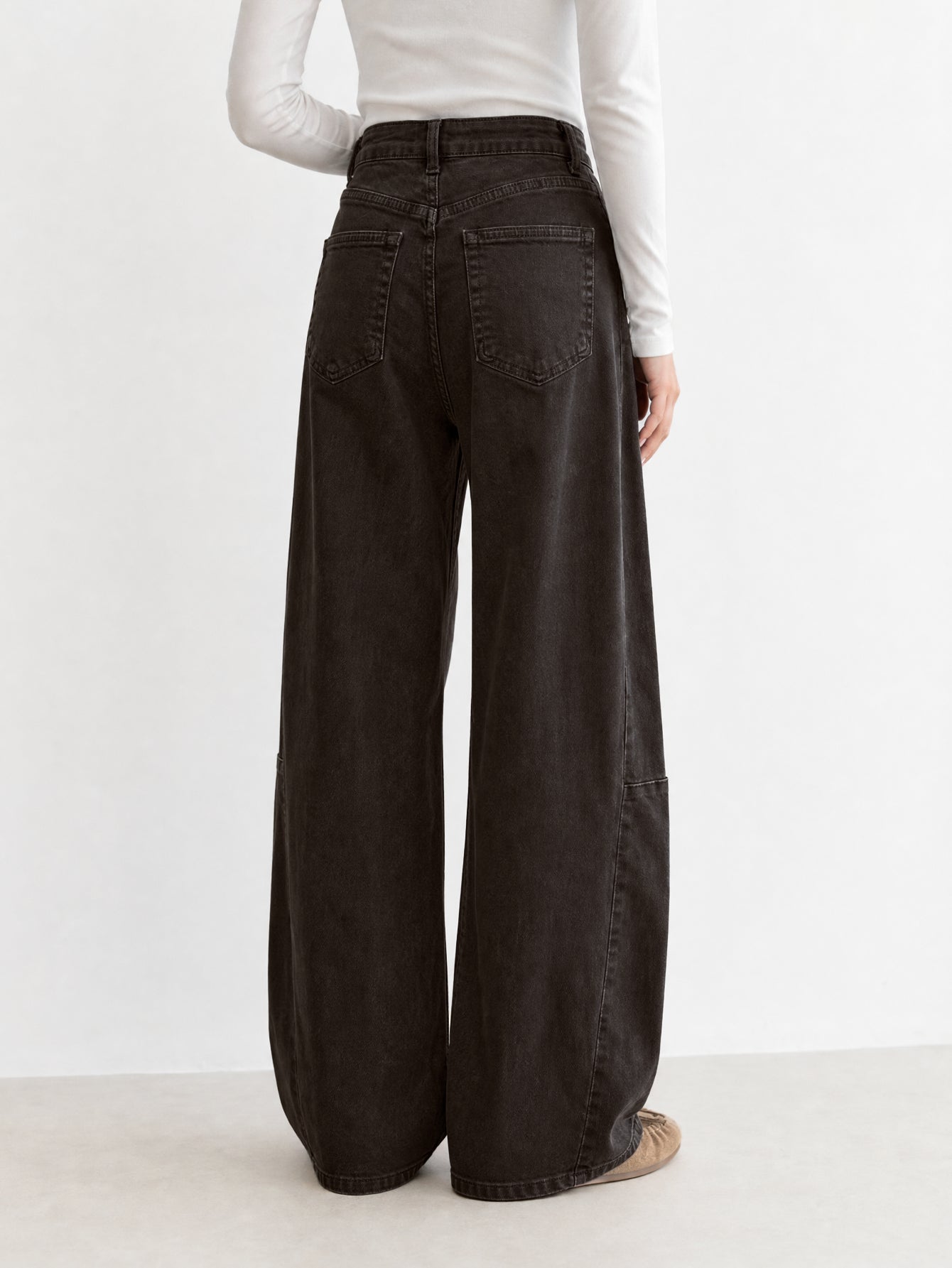 jean BARREL COSTURAS pour femme vue 05