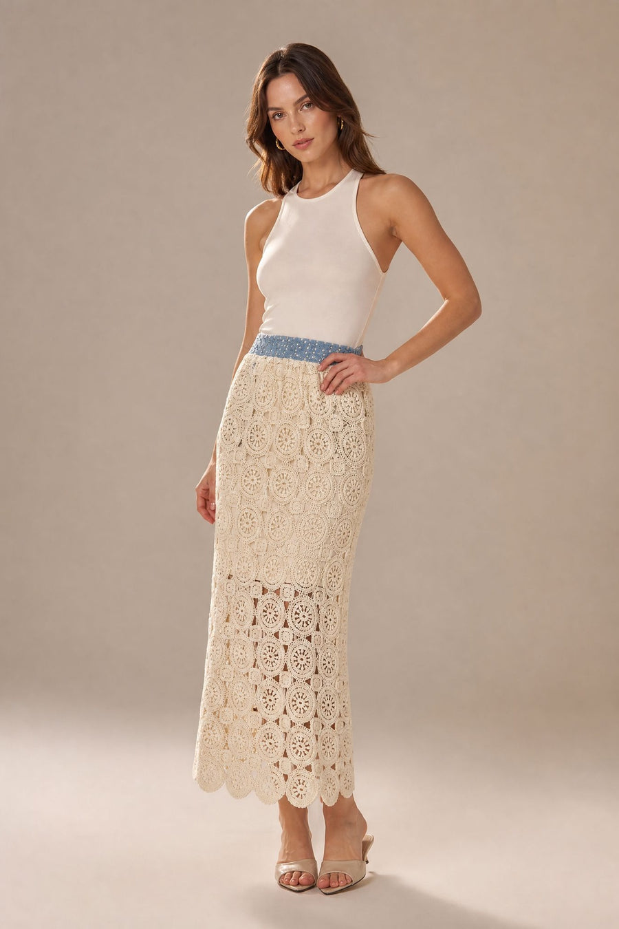 Jupe en dentelle écrue taille haute