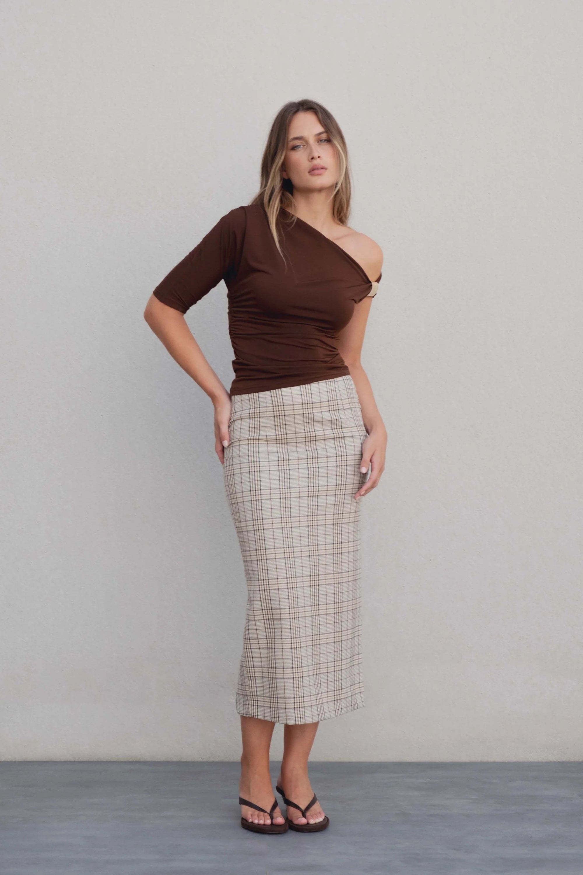 Women's Plaid Midi Skirt - High Waist, Elegant Slit | SAPIATO