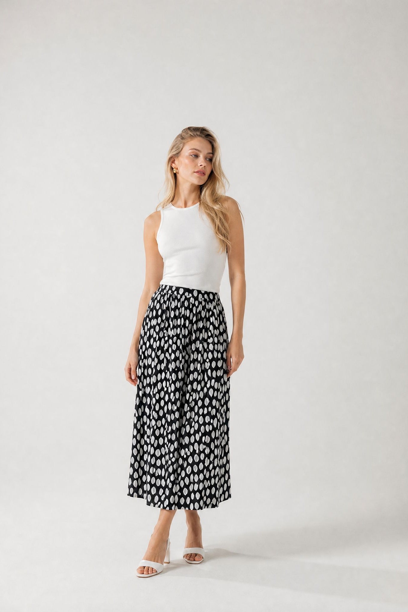 Jupe midi évasée à pois