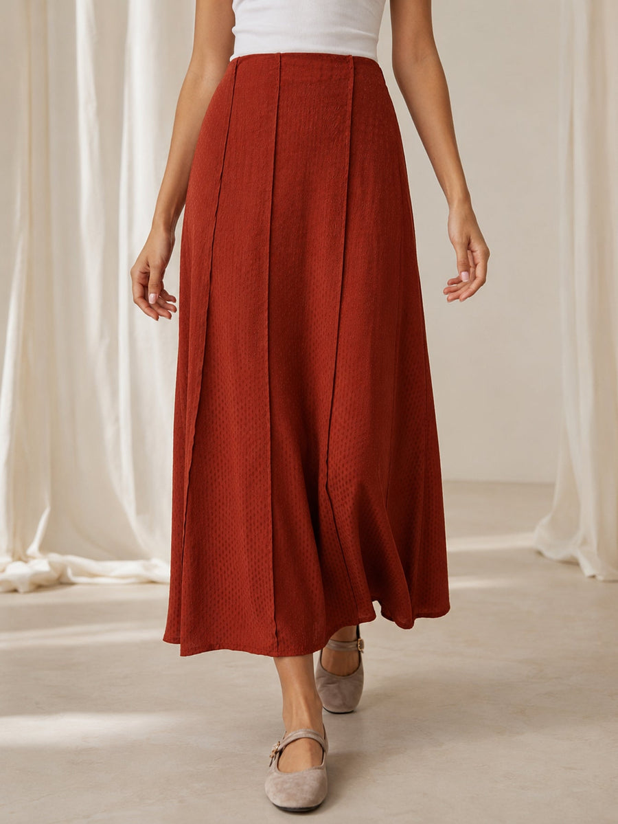 Jupe midi terracotta en mouvement