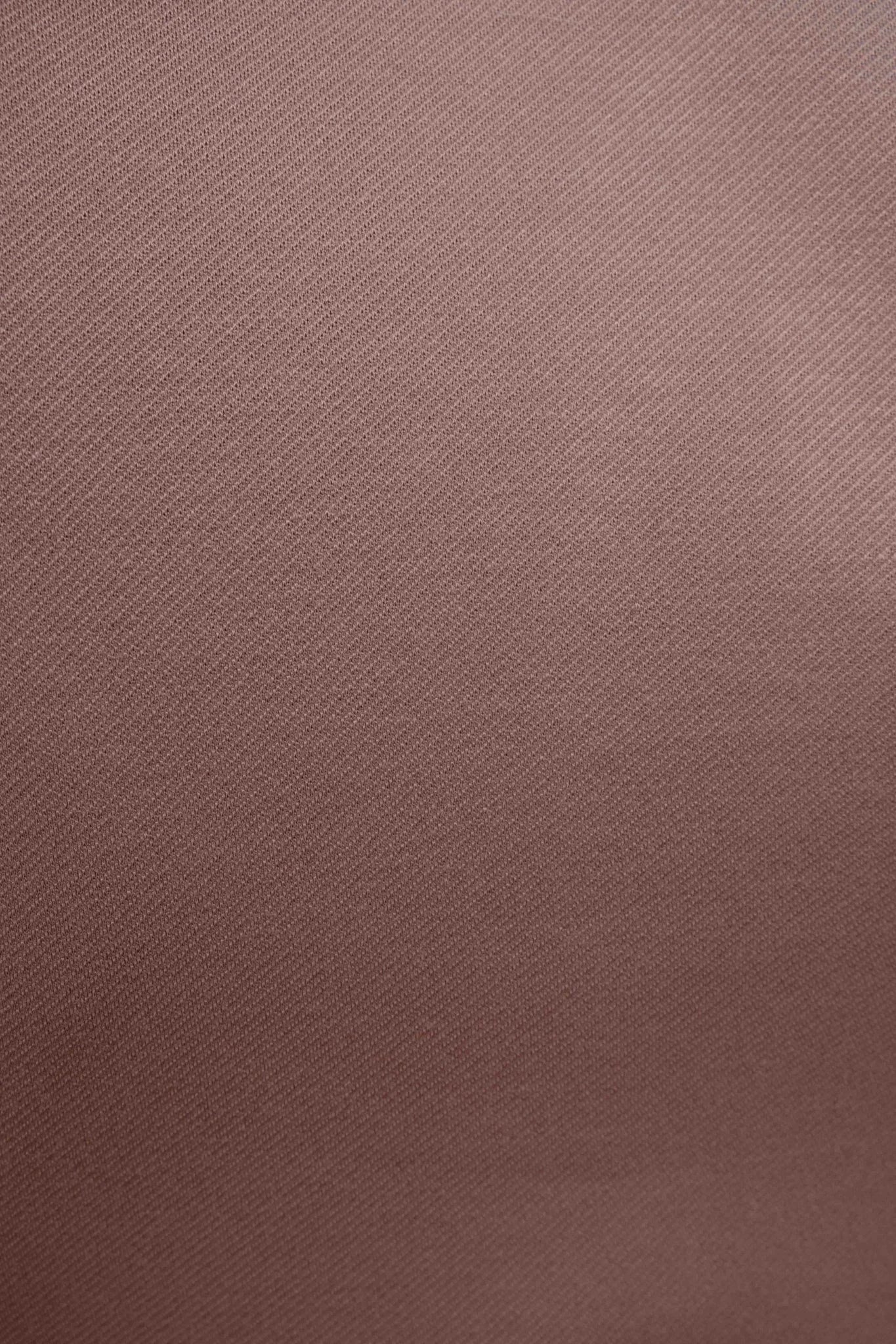 Tissu satin rose gold avec tissage diagonal pour la jupe midi taupe Ensemble côtelé