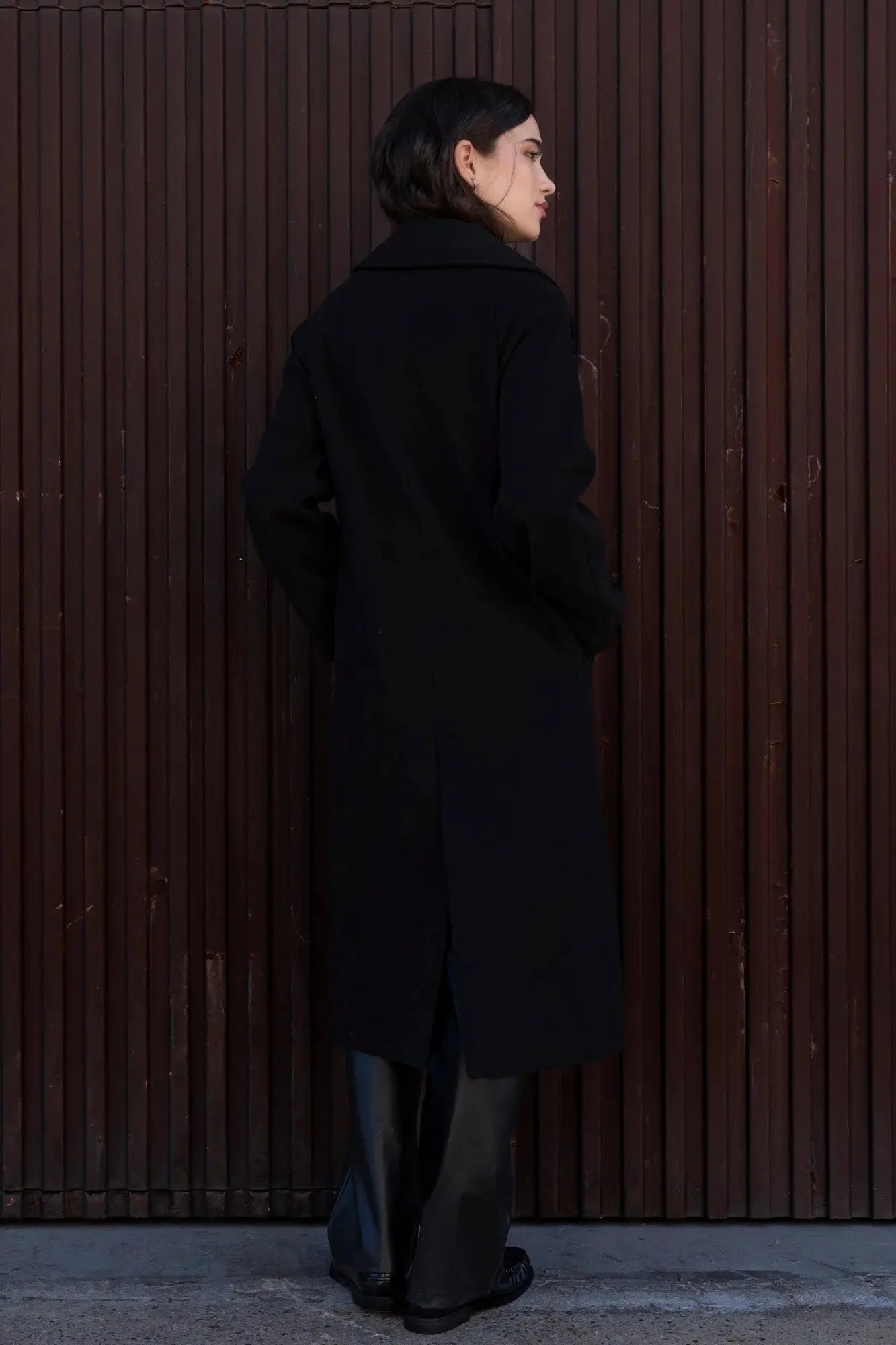 Manteau chic femme à double poitrine en laine mélangée, noir, style élégant