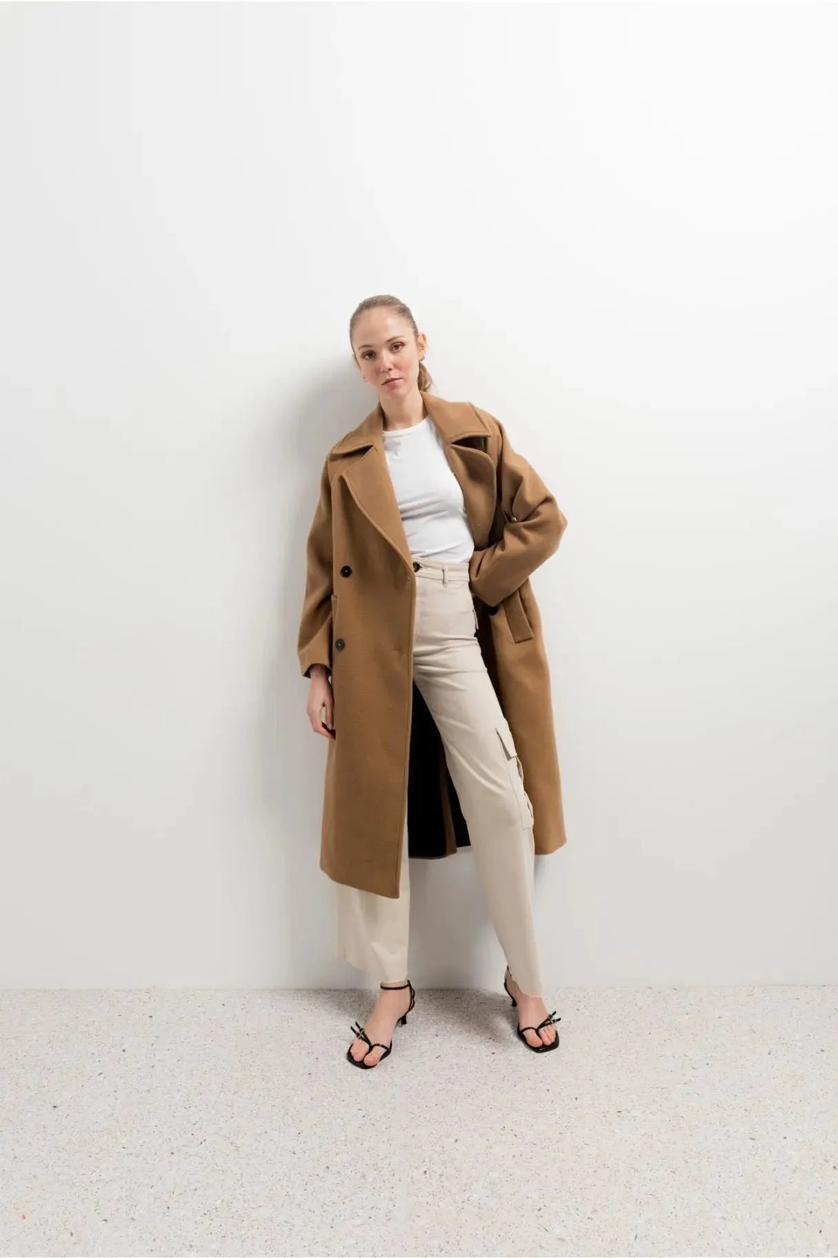 Manteau avec col revers long camel color double-breasted pour femme