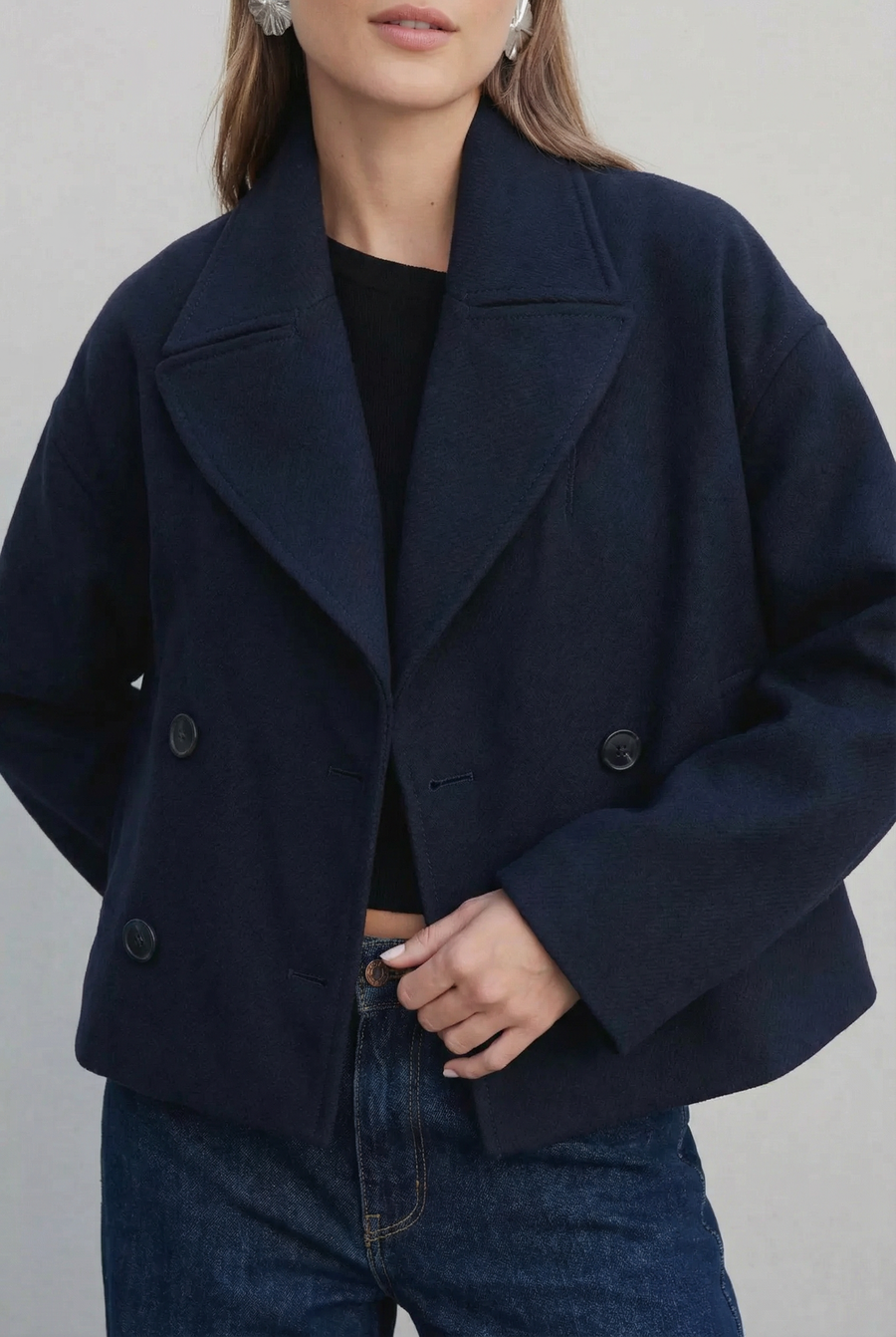 Manteau court bleu marine col revers