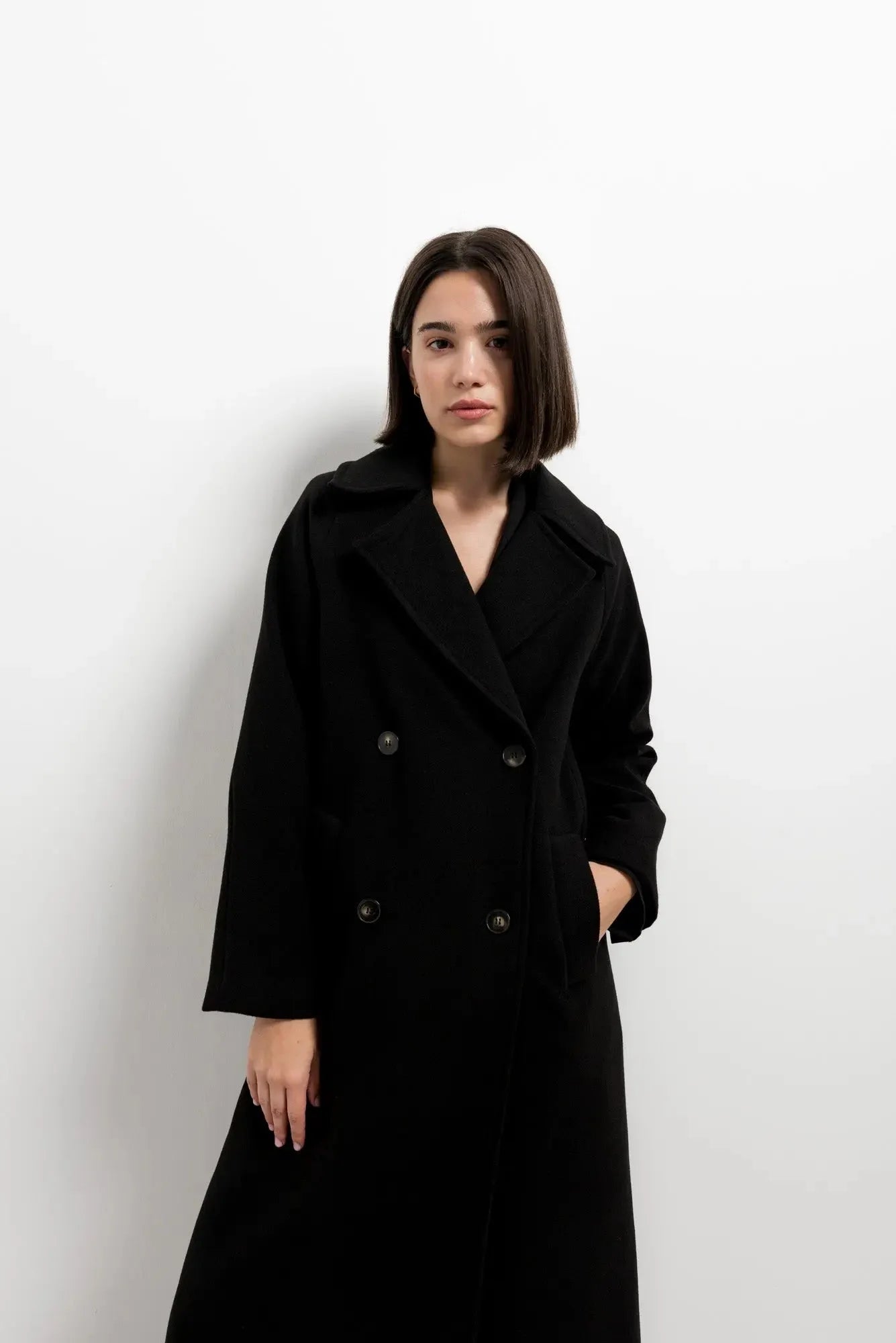 Manteau long à double poitrine noir avec large revers, manteaux à double boutonnage