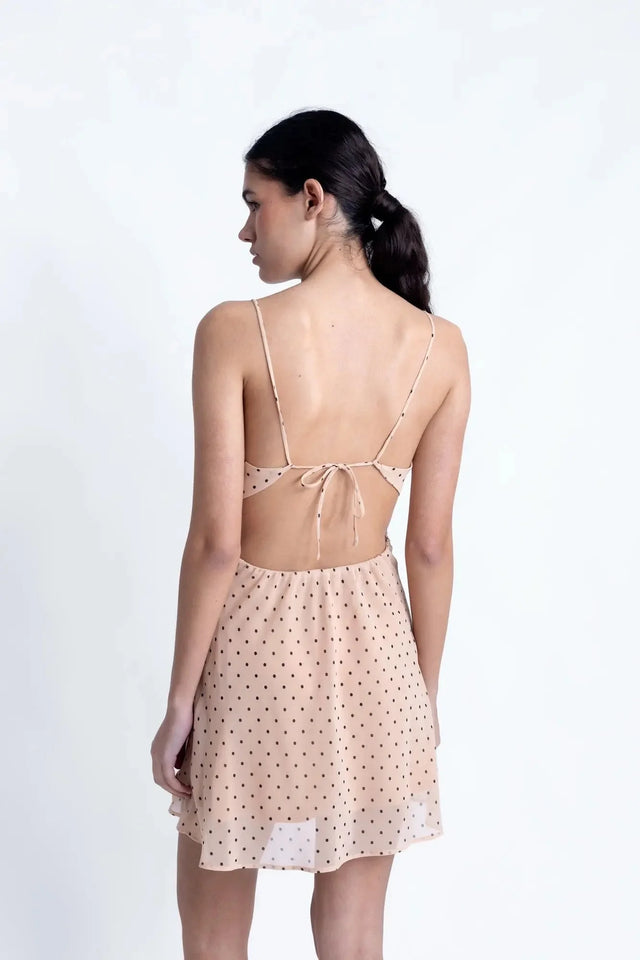 Mini-robe imprimée légère d’été avec décolleté plongeant et dos nu, tie