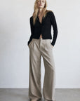 Pantalon à pinces rayé