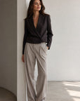 Pantalon à pinces rayé