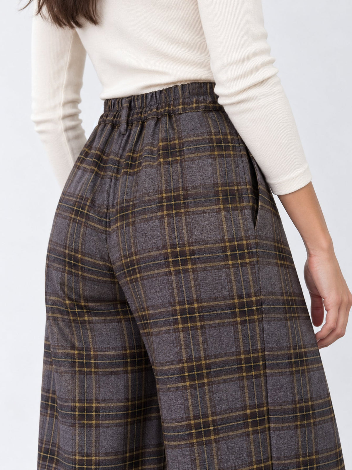 pantalon palazzo détail de la ceinture