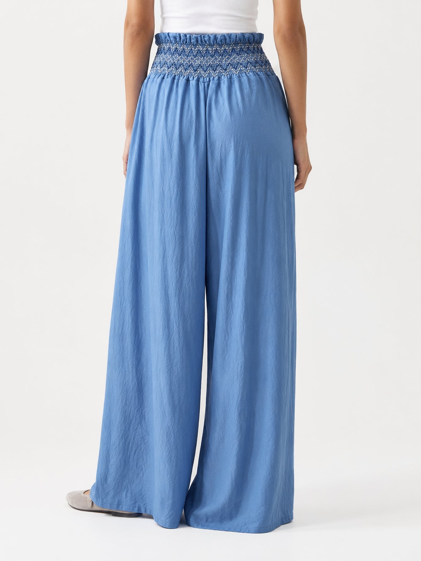 pantalon palazzo bleu vue de dos