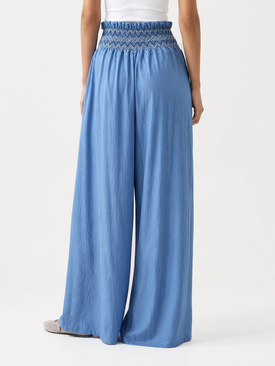pantalon palazzo bleu vue de dos
