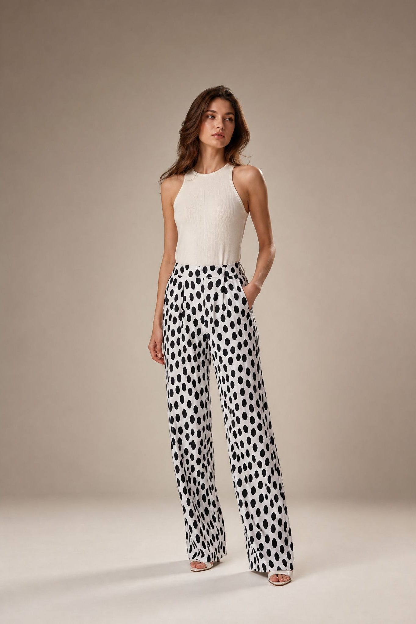 Pantalon palazzo crème à pois