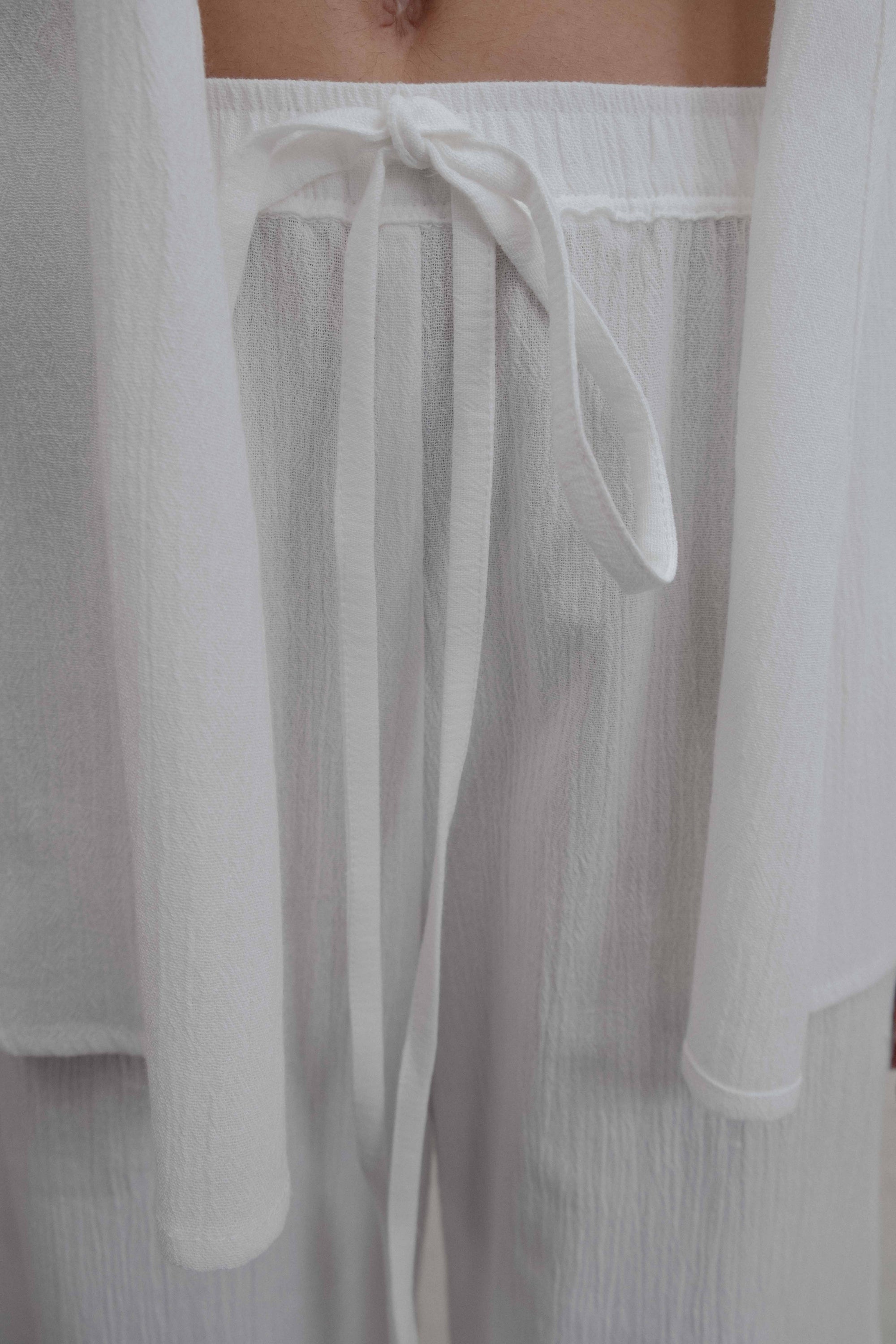 pantalon large en coton blanc a fentes image 4