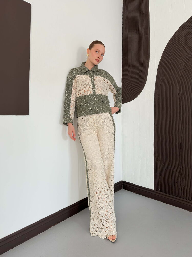 pantalon en crochet beige a bandes kaki image 2