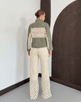 pantalon en crochet beige a bandes kaki image 4