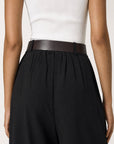 pantalon palazzo noir détail du dos et de la ceinture