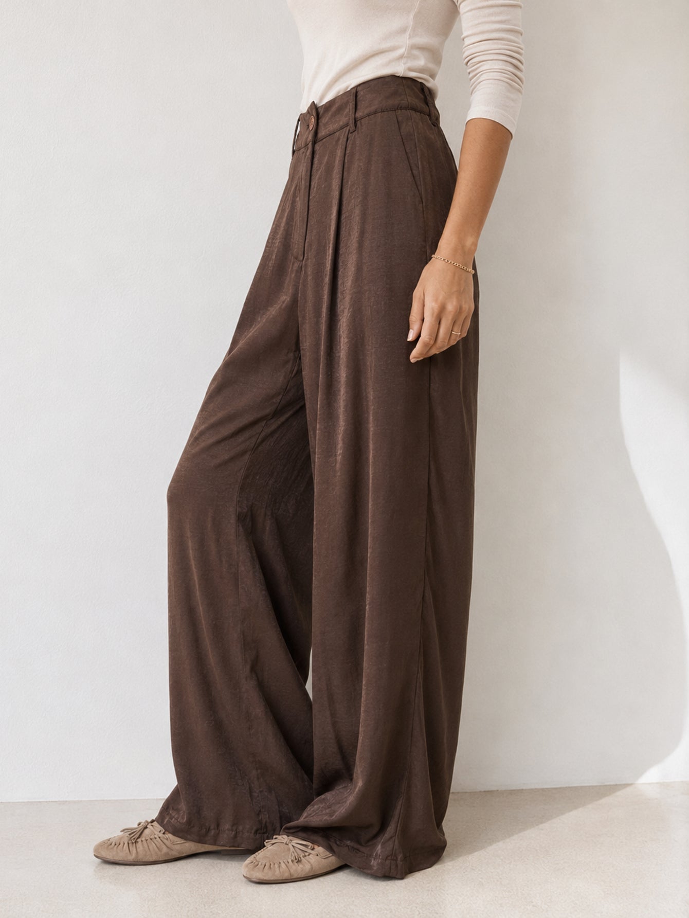 pantalon palazzo marron vue de face