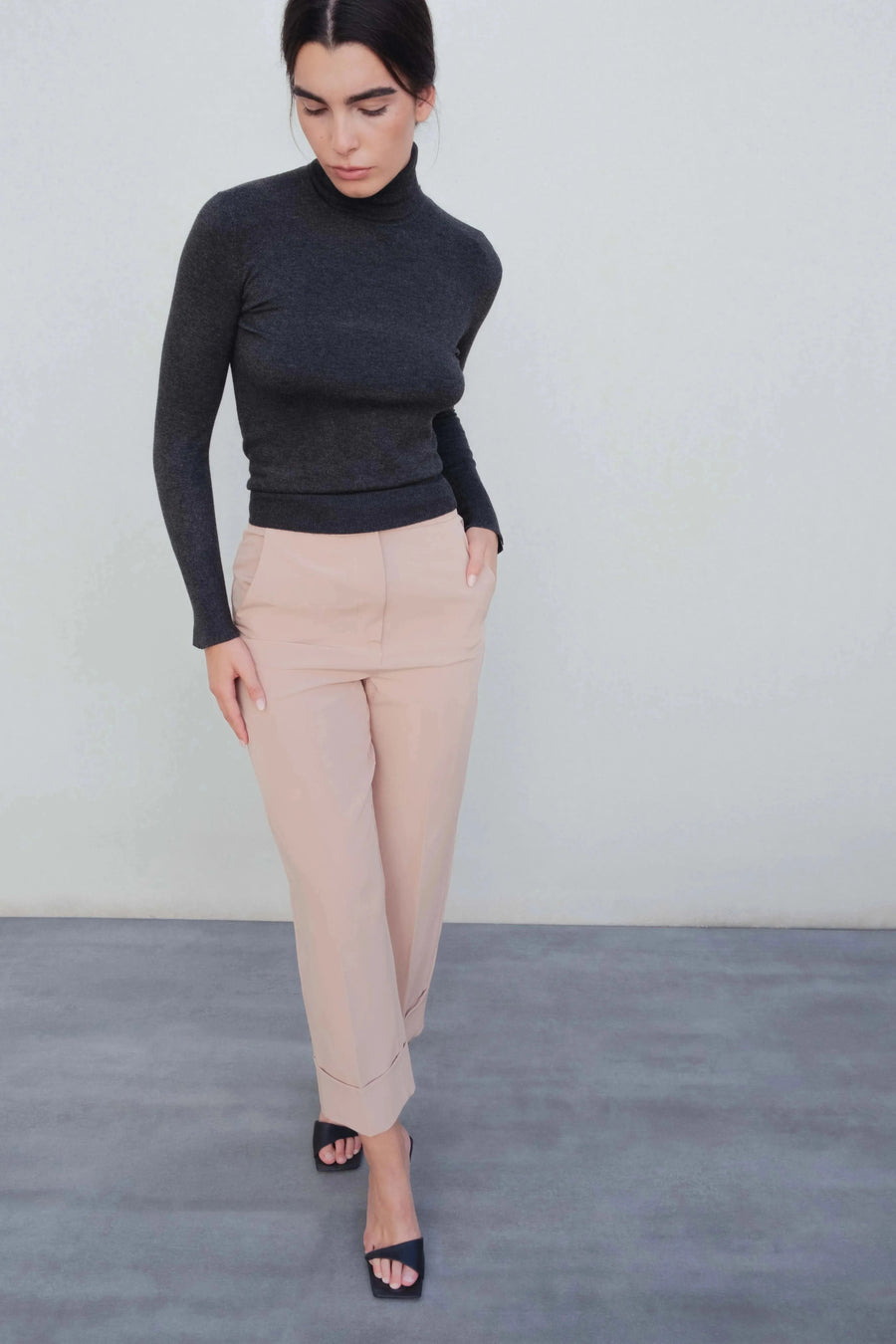 Pantalon large à pinces revers vue principale