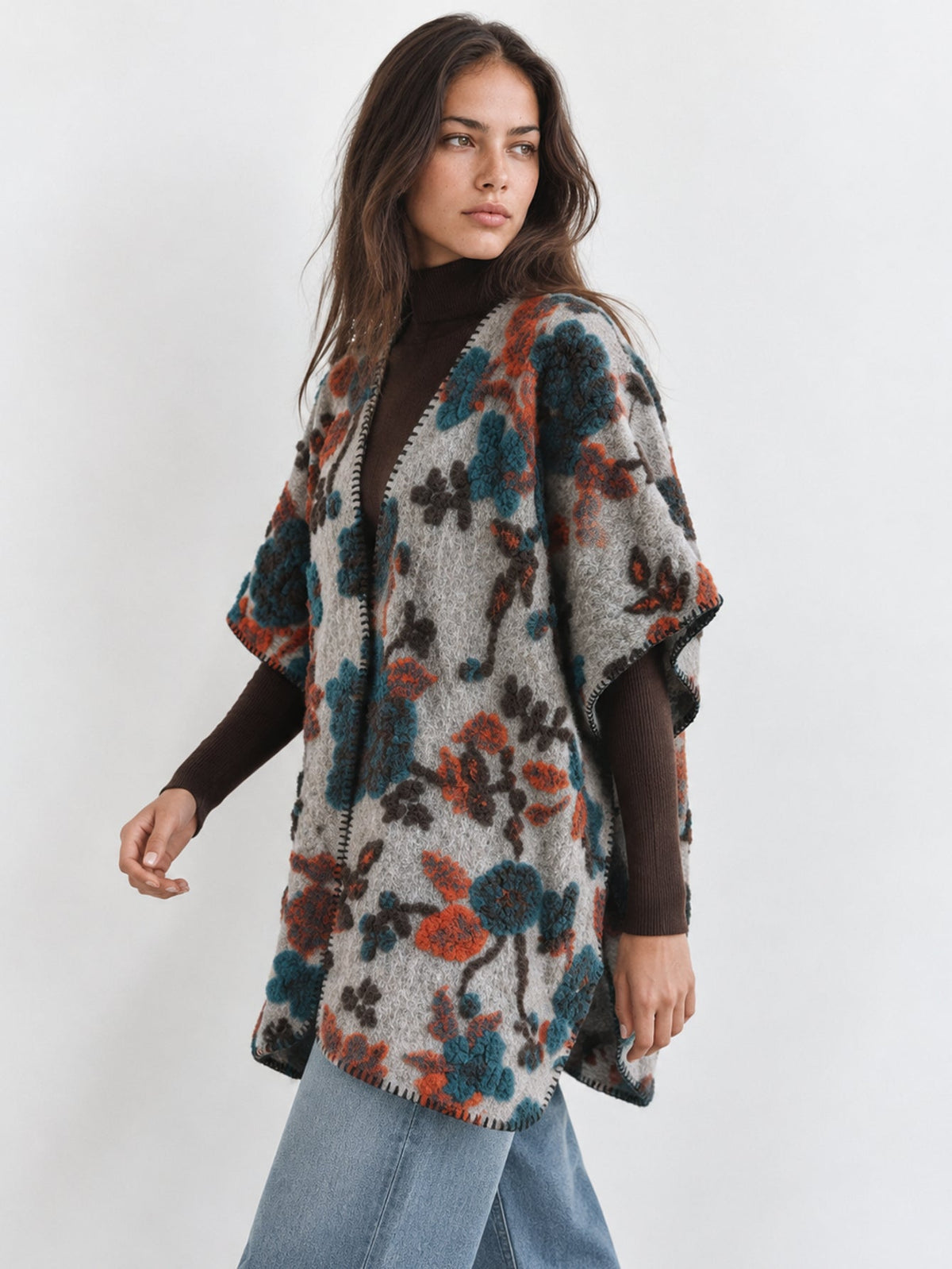 Poncho floral beige vue de profil