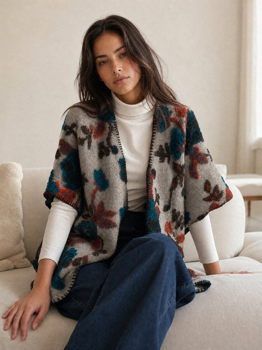 Poncho floral beige texture duveteuse