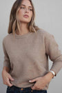 Women&#39;s basic crew neck sweater - Soft brown and casual fit - S
