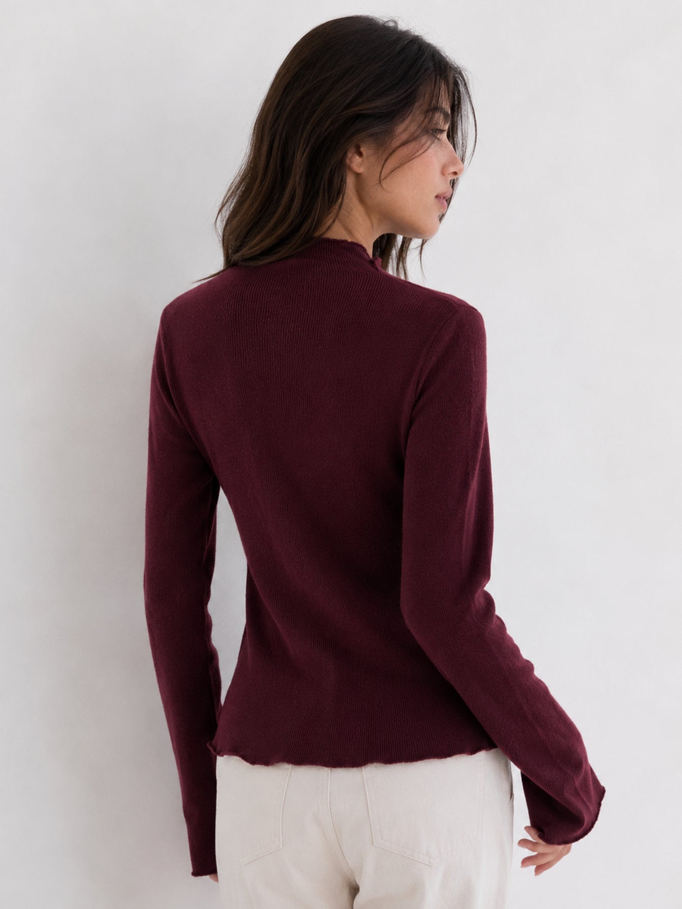Pull bordeaux manches légèrement évasées