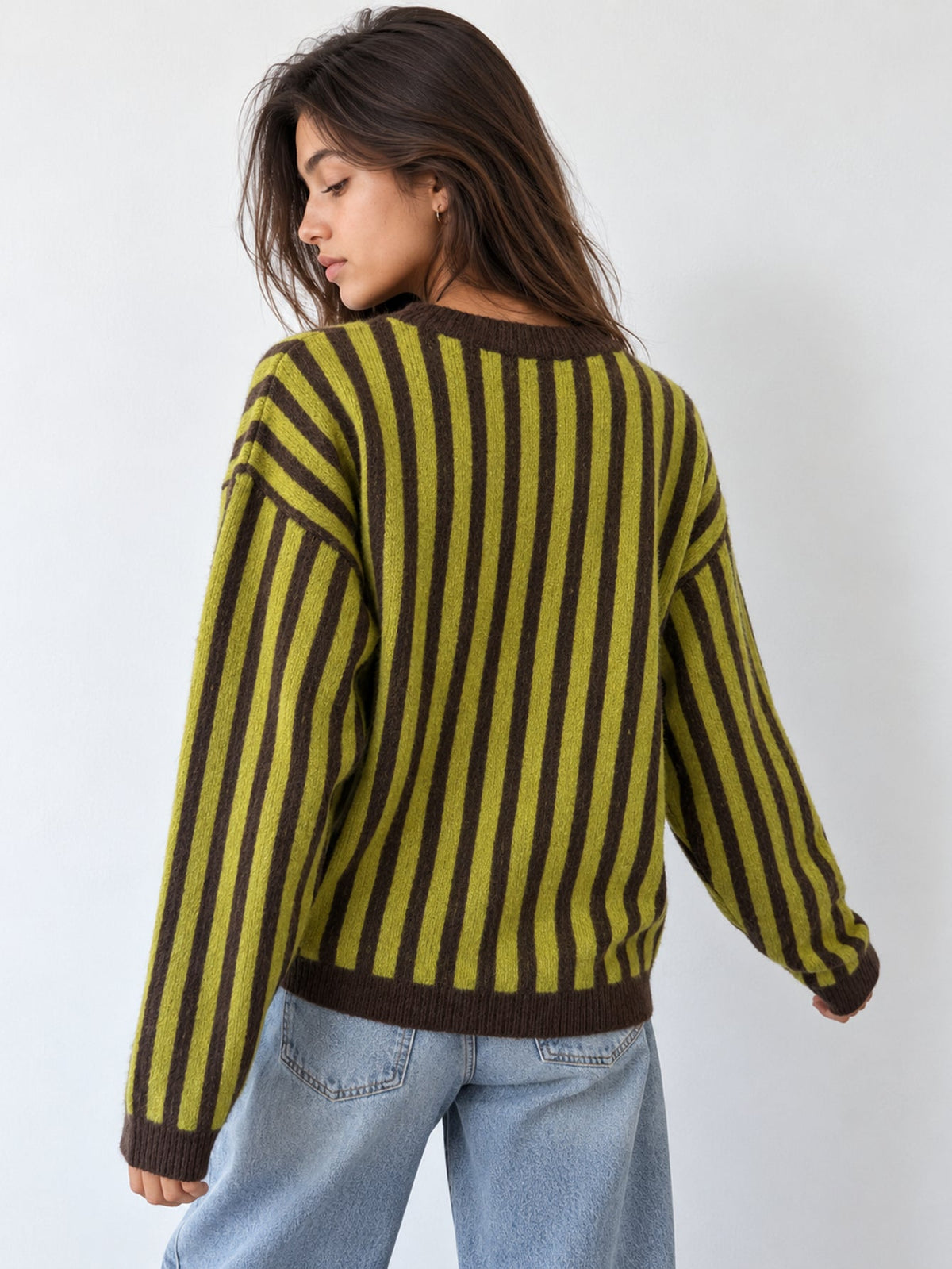 pull rayé vert olive profil