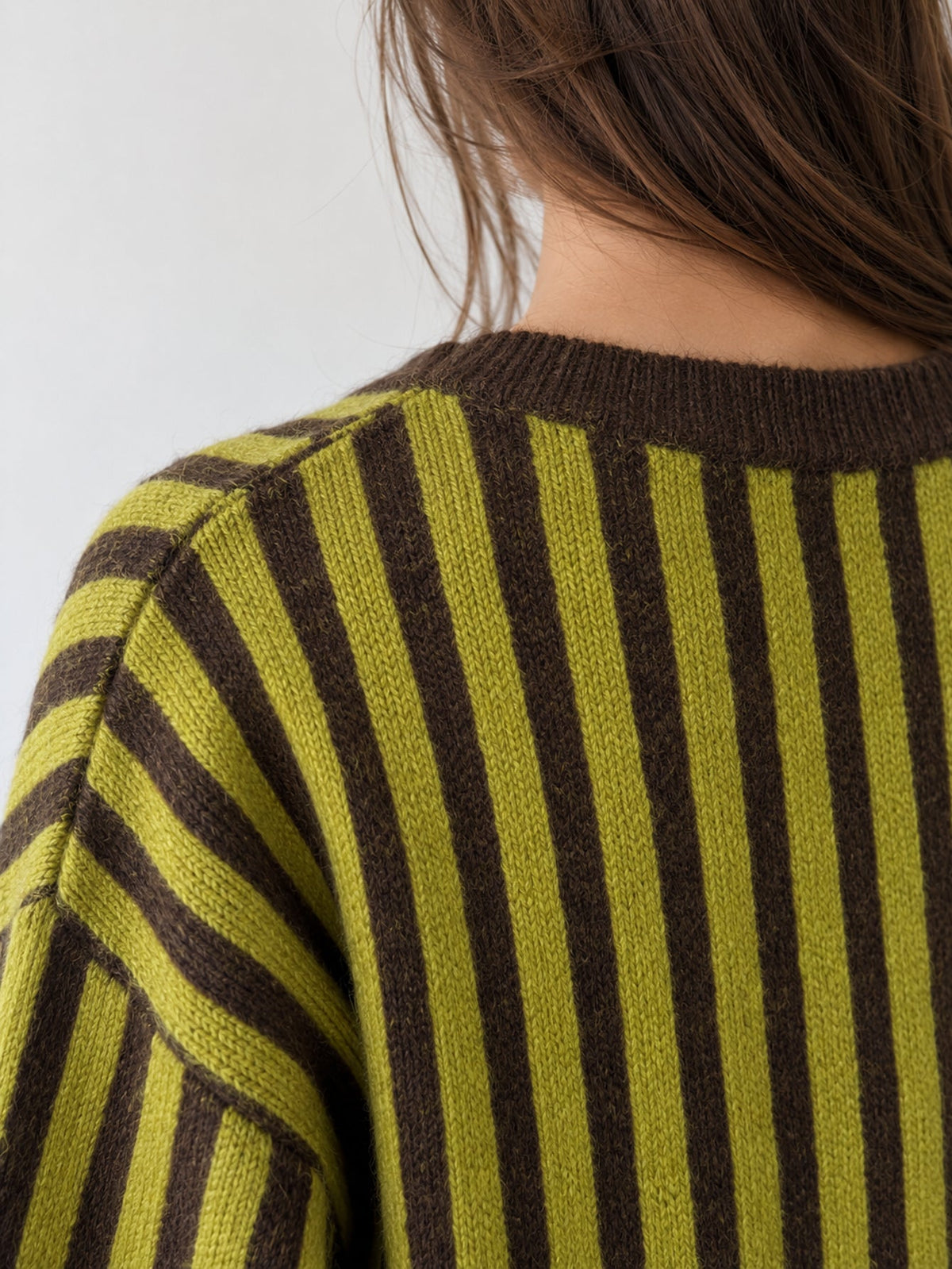 Détail col vert olive