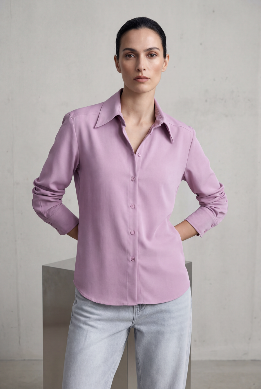 Chemise Fluide Femme Lilas À Col Pointu - Élégante, Confortable et Polyvalente