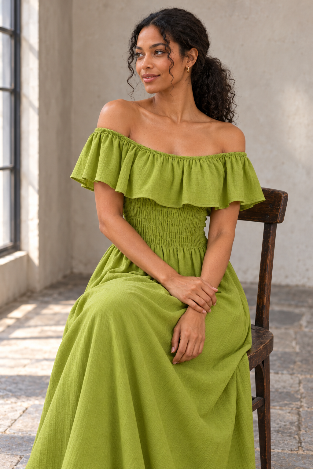 robe Bardot maxi vert olive buste smocké