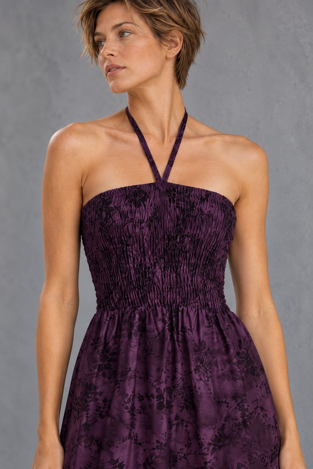 Détail du buste smocké violet