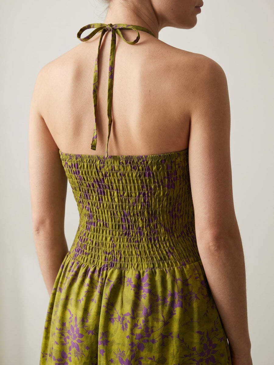 Détail des smocks du bustier vert olive