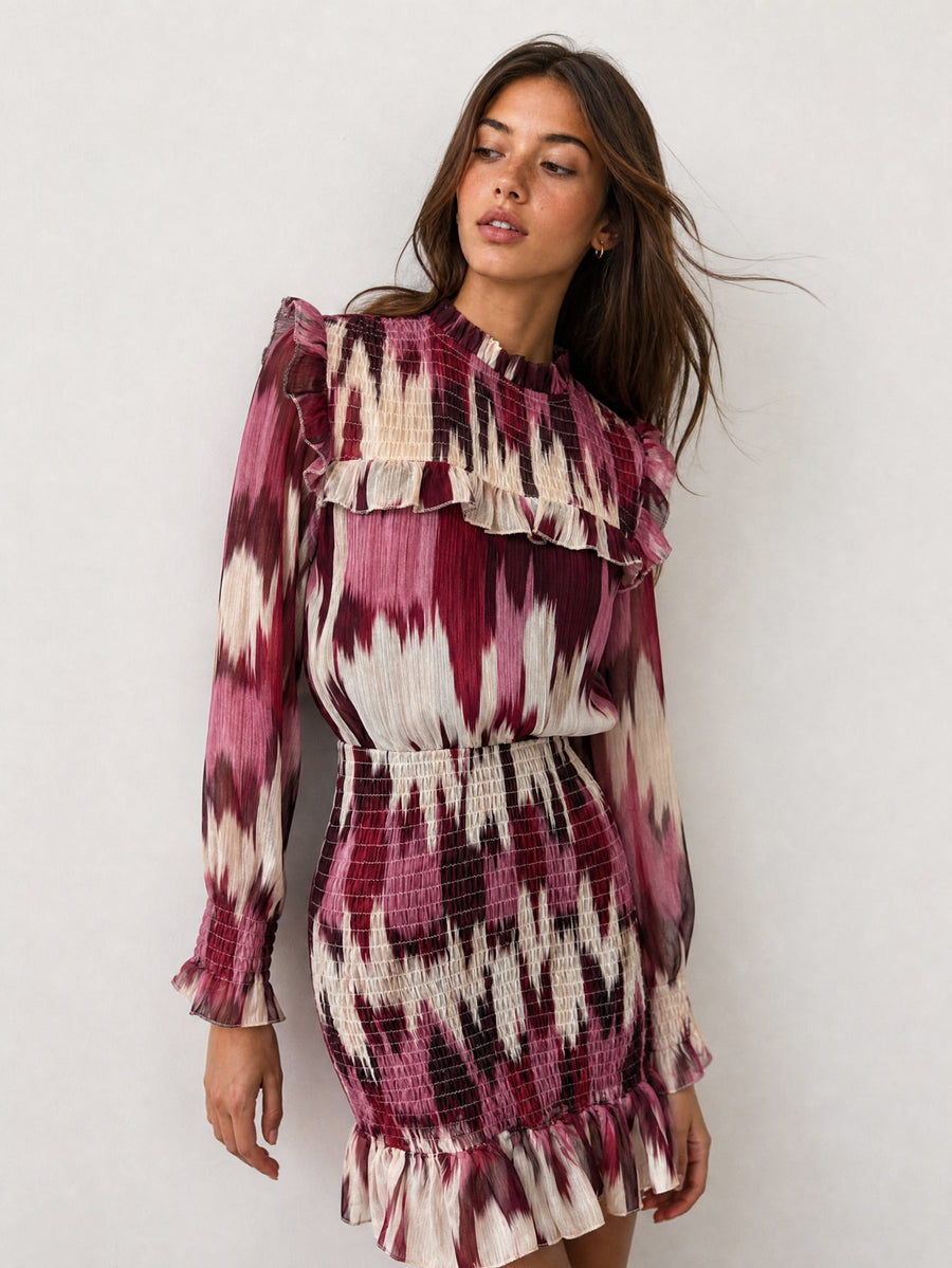 robe bordeaux de trois quarts