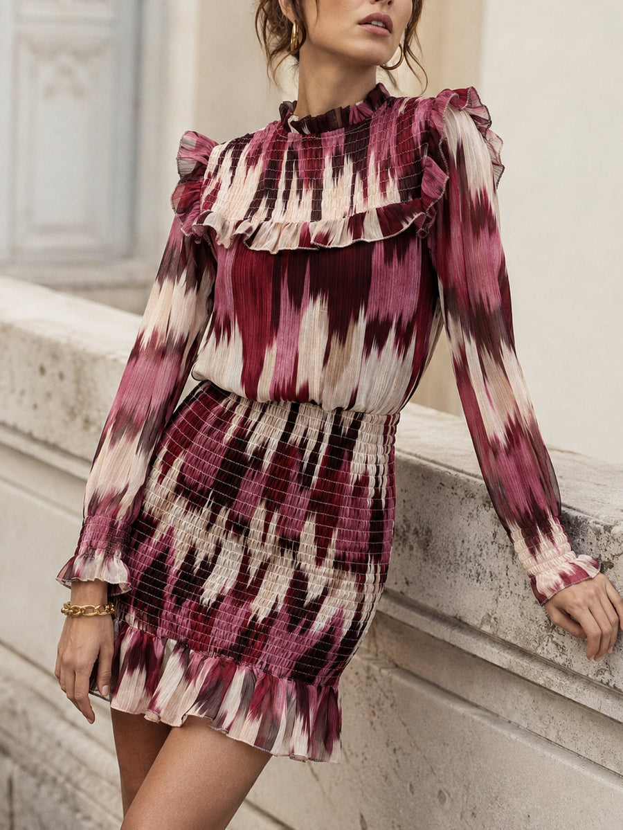robe ikat bordeaux gros plan sur la jupe