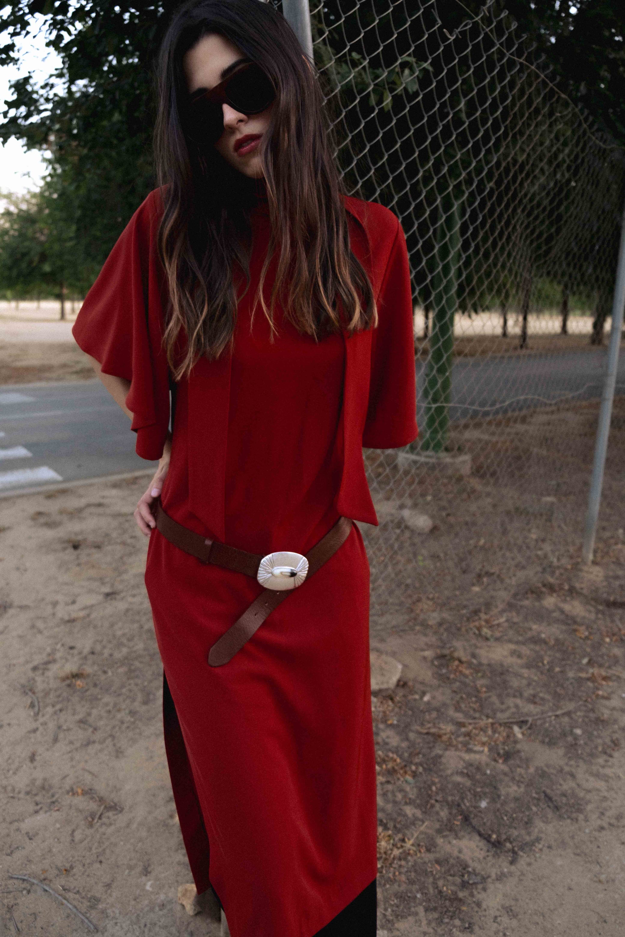 robe midi rouge col montant
