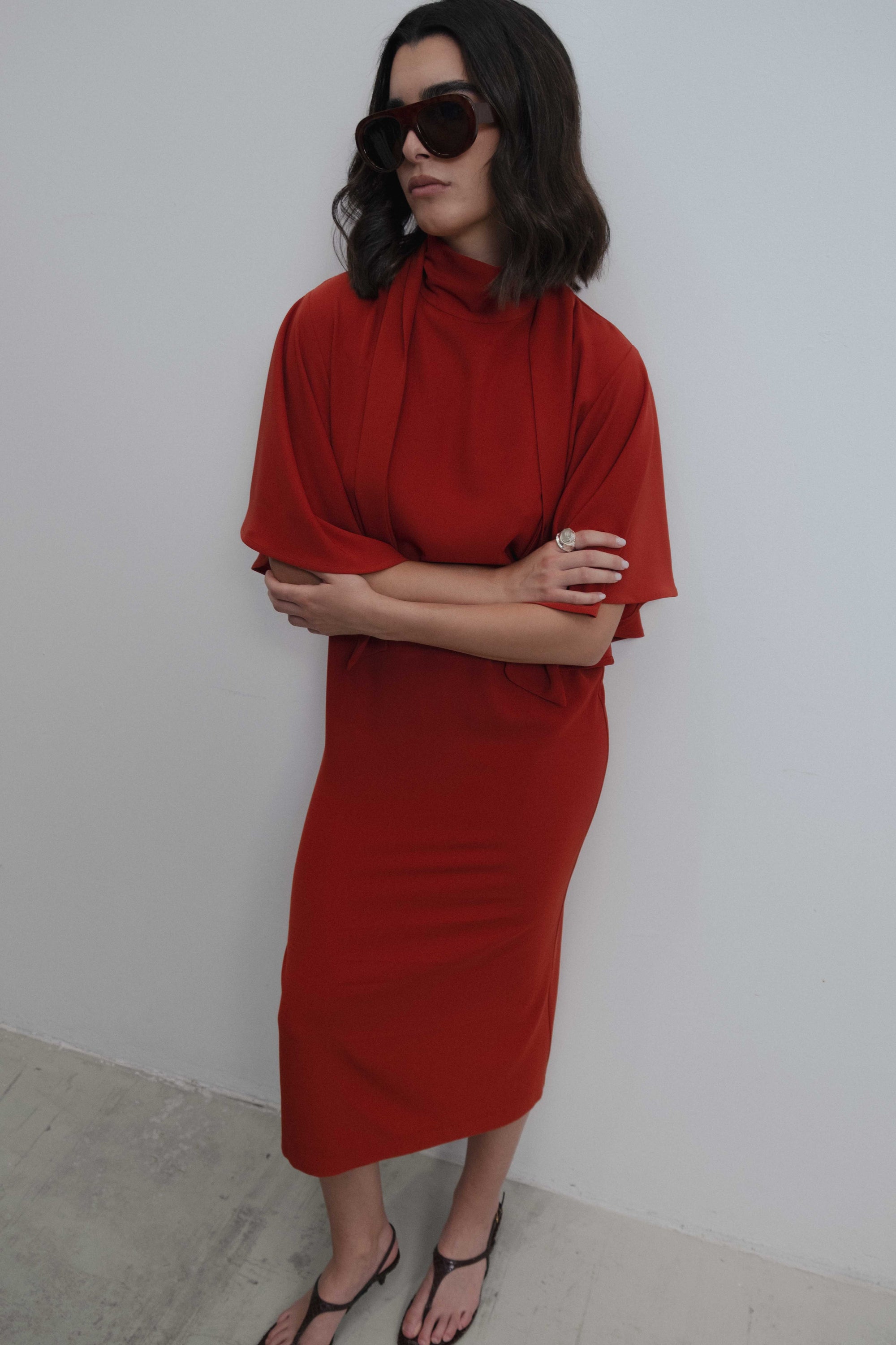 robe midi rouge brique vue devant