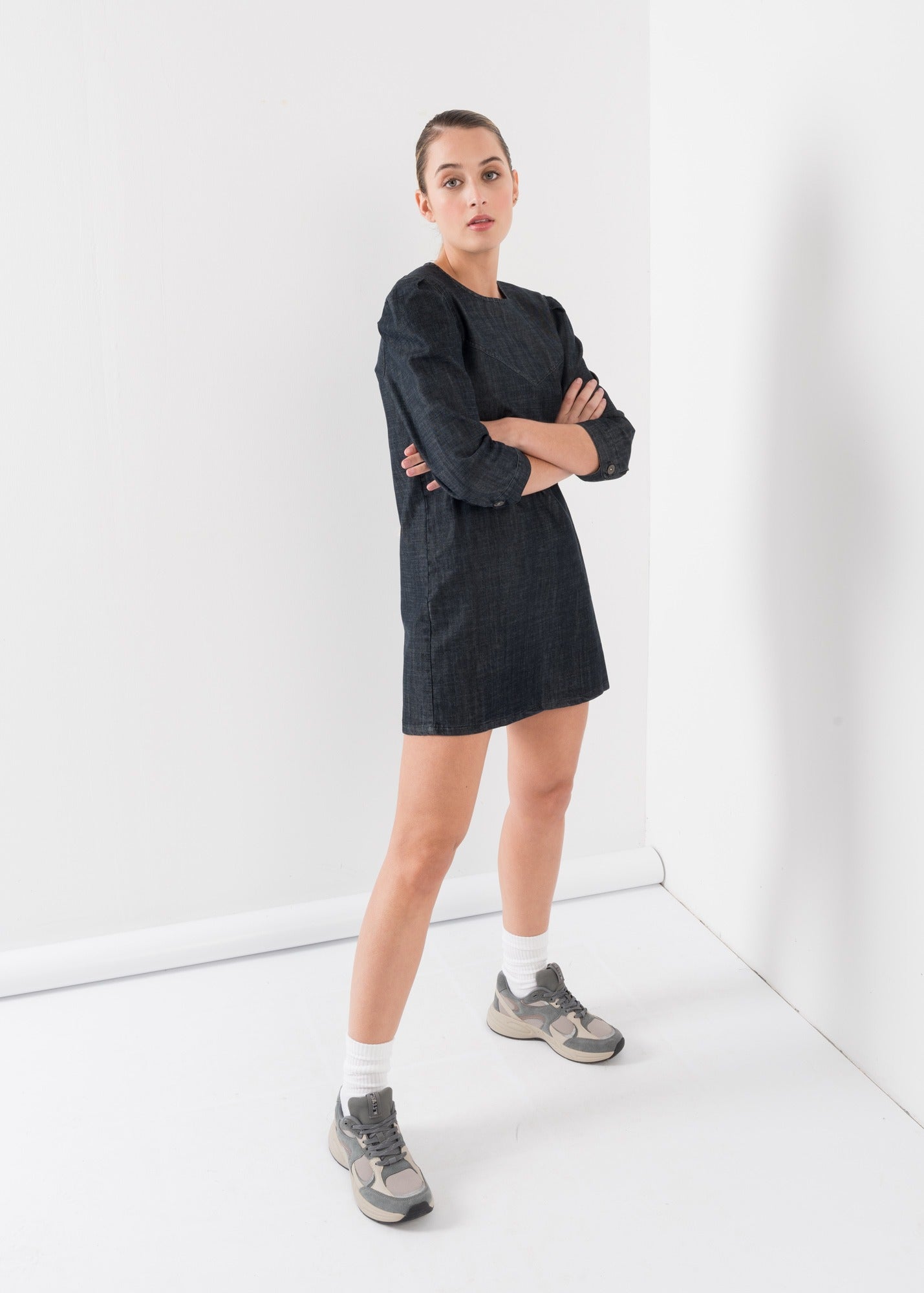 Robe en denim foncé femme – coupe droite chic à manches 3/4 Sapiato