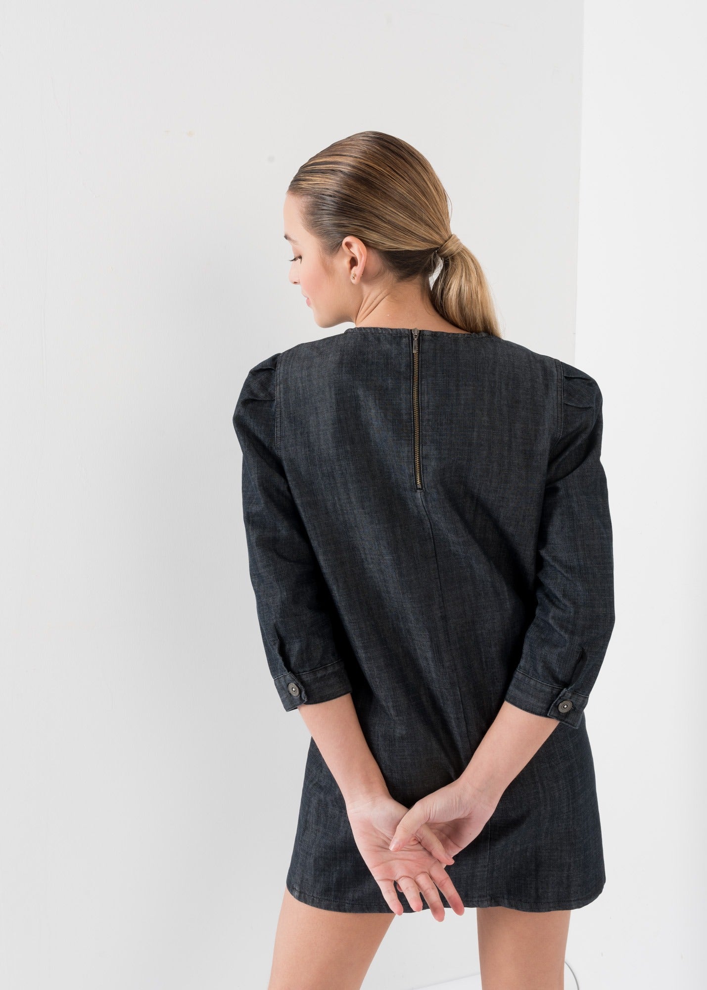 Robe en denim foncé femme – coupe droite chic à manches 3/4 Sapiato