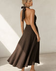 Robe dos nu chocolat nœud halter