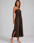 Robe halter midi chocolat avec fente