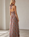 Robe halter dos smocké à rayures et fleurs