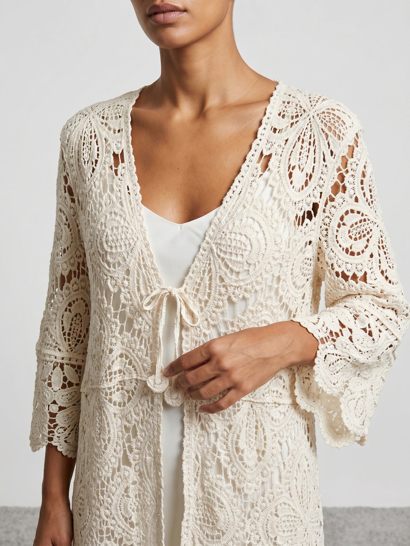 Lien à nouer du kimono en crochet beige