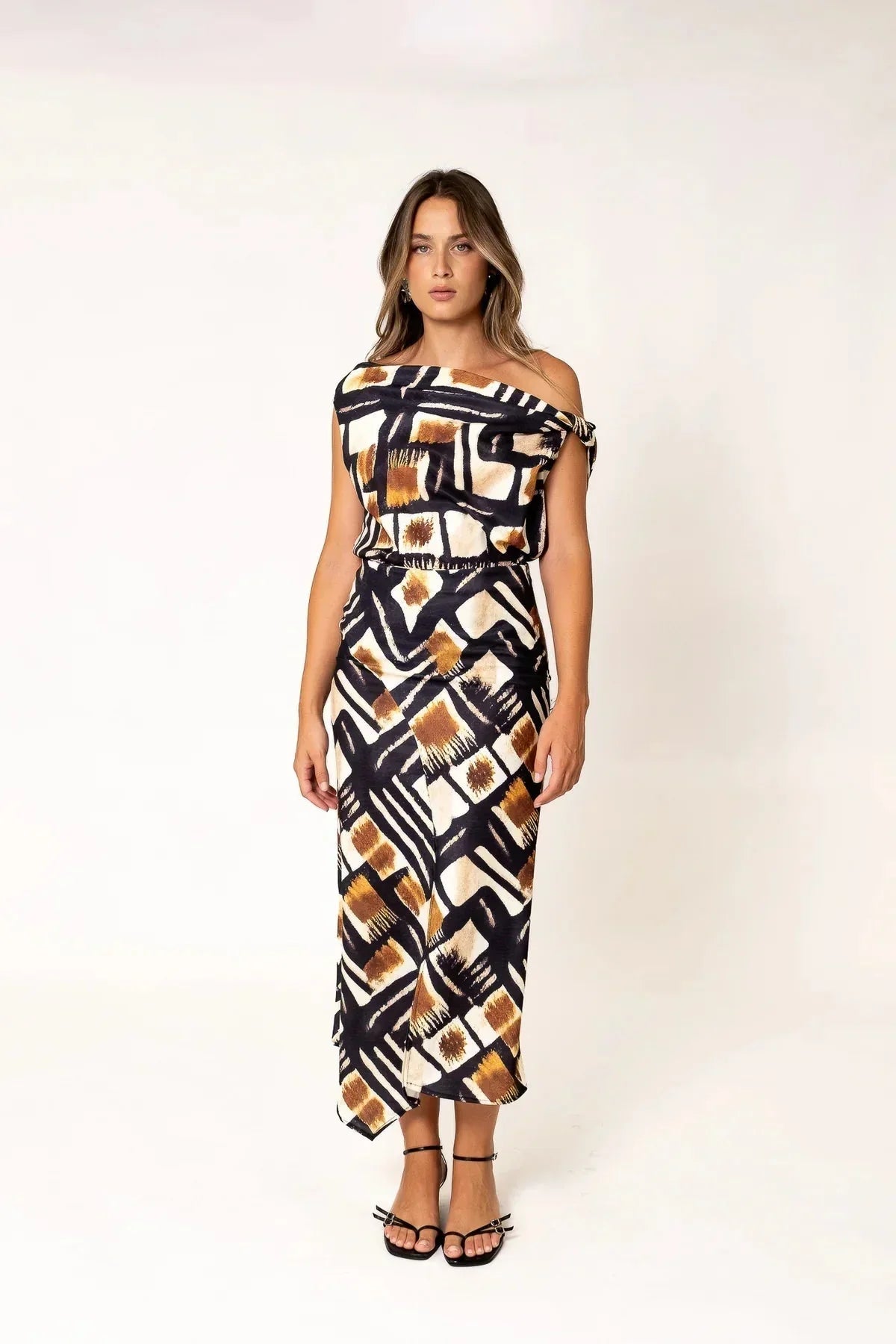 Robe longue asymétrique à imprimé graphique marron, top asymétrique avec motif géométrique
